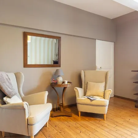 לינה וארוחת בוקר Clerval - Et