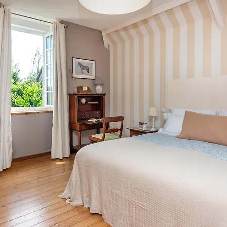 Bed & Breakfast Clerval - Et 4*