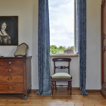 לינה וארוחת בוקר Clerval - Et Dragey